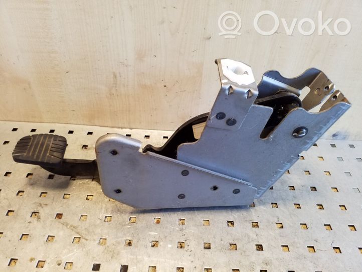 Opel Antara Brake pedal 