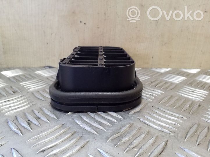 Volkswagen Sharan Quarter panel pressure vent 4A0819181