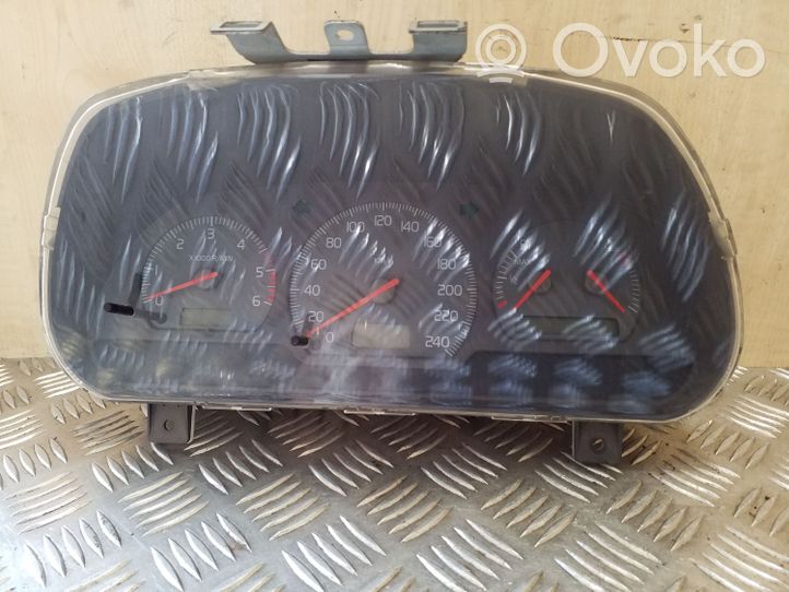 Volvo S40, V40 Speedometer (instrument cluster) 30889706B