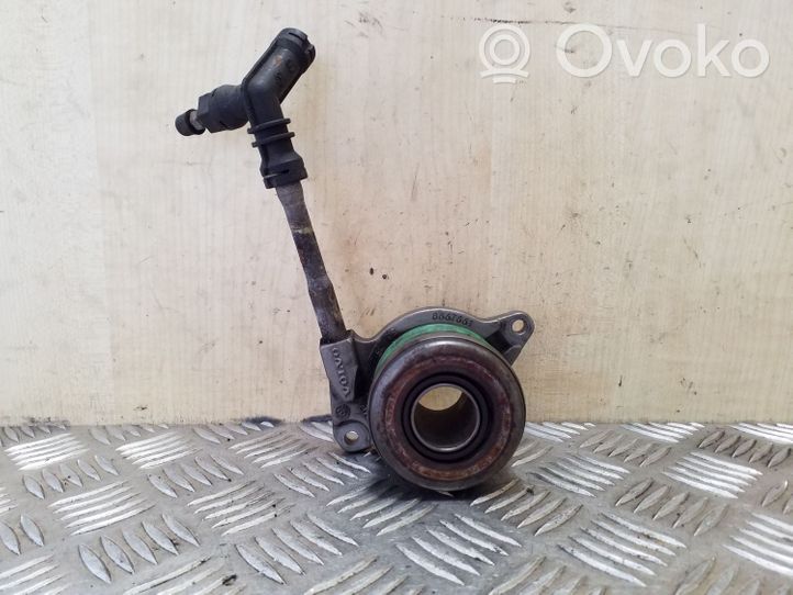 Volvo S40, V40 Cilindro secondario del cuscinetto di rilascio della frizione 8667661