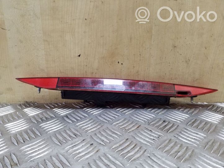 Subaru Outback Luce d’arresto centrale/supplementare VC02117