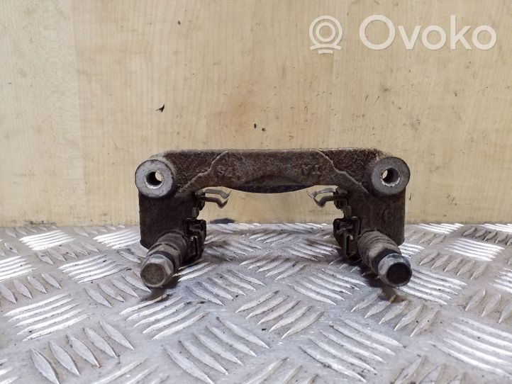 Subaru Outback Supporto della pinza del freno posteriore 