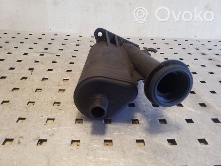 Renault Scenic I Oil breather separator 7700115060