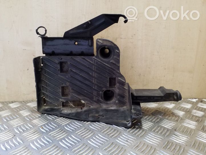 Renault Scenic I Boîte de batterie 8200036494