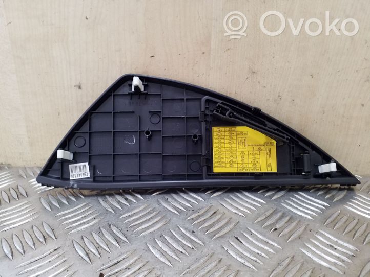 KIA Soul Panelės apdailos skydas (šoninis) 847662K900