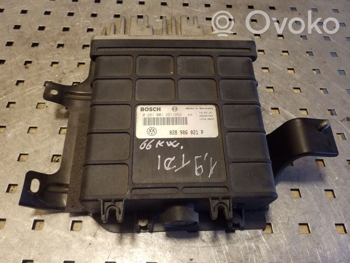 Volkswagen Sharan Sterownik / Moduł ECU 028906021P