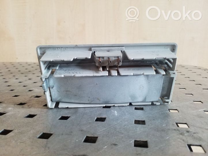 Volkswagen Sharan Przycisk / Włącznik oświetlenia wnętrza kabiny 357947105