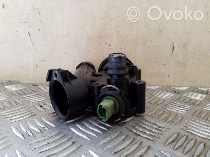 Land Rover Freelander 2 - LR2 Termostaatin kotelo 9657182080