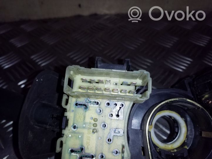 Renault Kangoo I Leva/interruttore dell’indicatore di direzione e tergicristallo 7700308737B