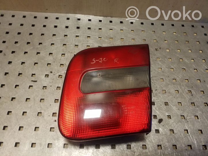 Volvo S70  V70  V70 XC Feux arrière sur hayon 91516349151636