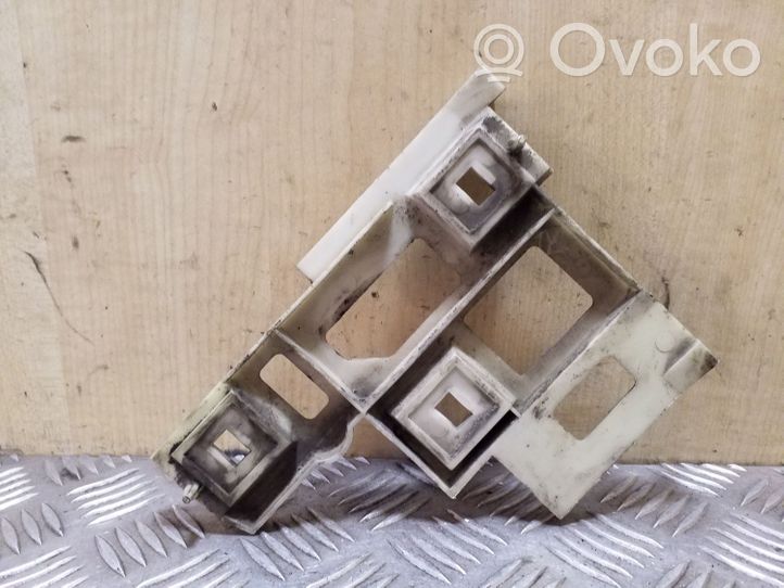 Volvo S70  V70  V70 XC Staffa di rinforzo montaggio del paraurti anteriore 9151501