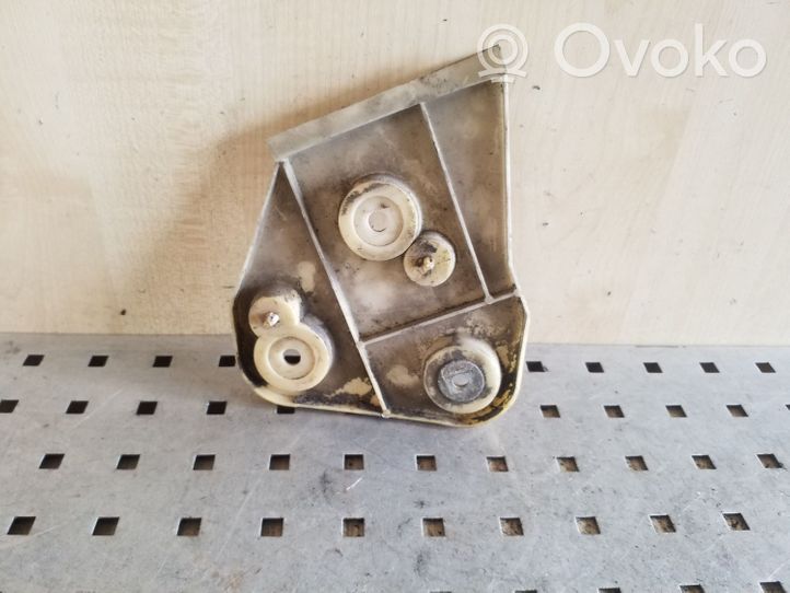 Volvo S70  V70  V70 XC Staffa di rinforzo montaggio del paraurti posteriore 9151529