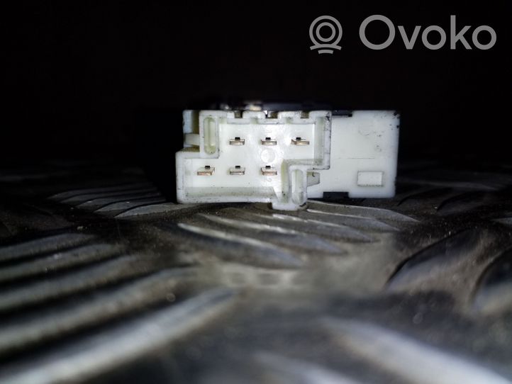 Volvo S70  V70  V70 XC Interruttore di regolazione dell’illuminazione del quadro 6849861