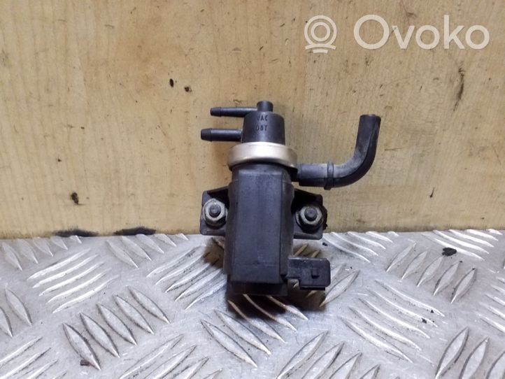 Volvo S70  V70  V70 XC Turboahtimen magneettiventtiili 1H0906627