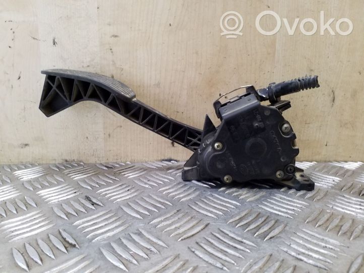 Volvo S70  V70  V70 XC Pedale dell’acceleratore 9209745