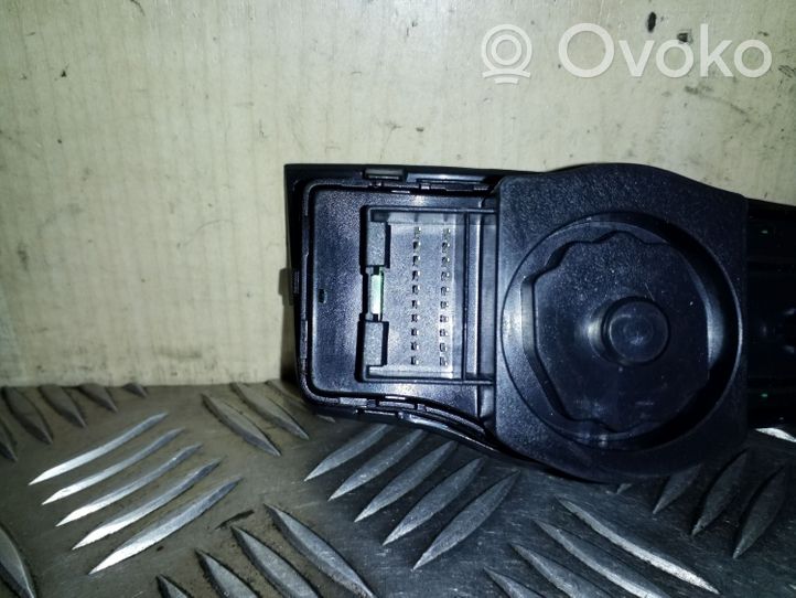 Hyundai i40 Interruptor de luz 933003Z970