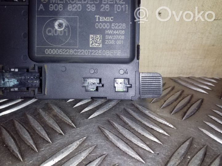 Volkswagen Crafter Oven ohjainlaite/moduuli A9068203926