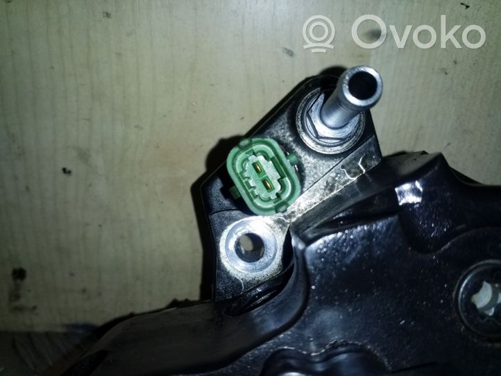 Toyota Auris E180 Pompe d'injection de carburant à haute pression 0445010392