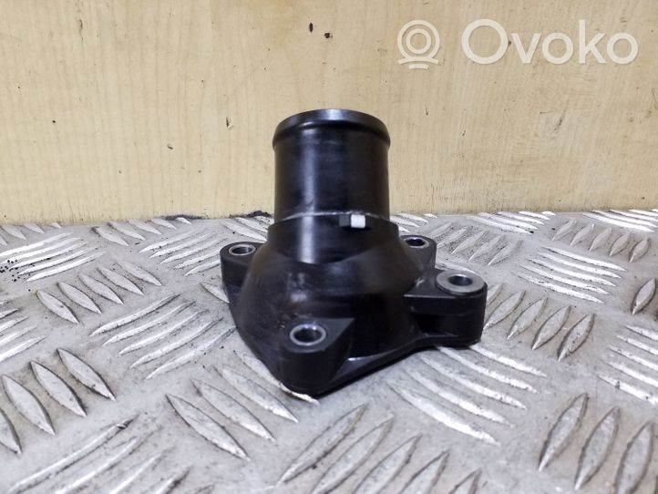 Toyota Avensis T270 Boîtier de thermostat / thermostat 163210R020