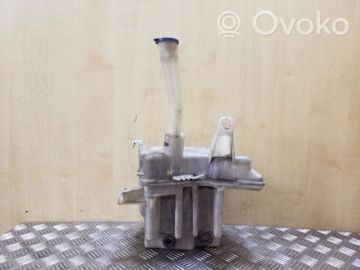 Toyota Avensis T270 Windshield washer fluid reservoir/tank 8531005141