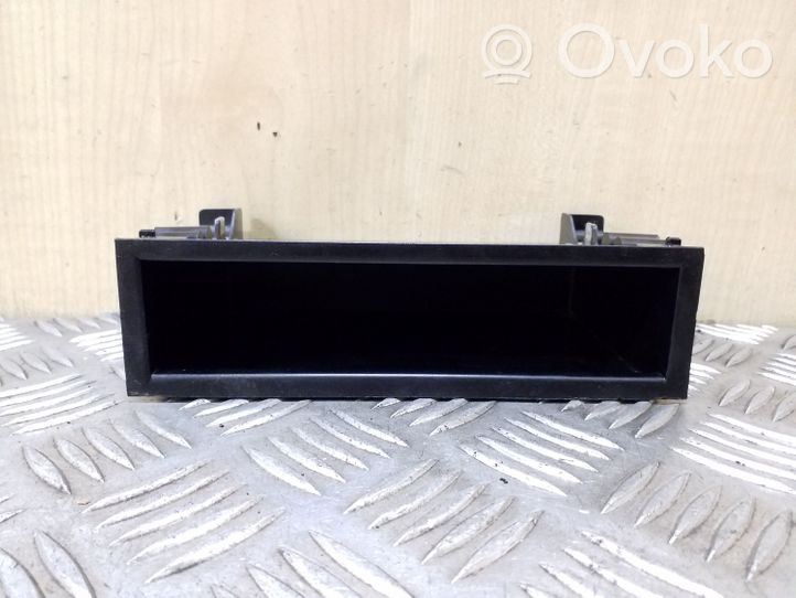 Toyota Yaris Verso Box/scomparti cruscotto 5552033020