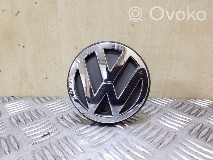 Volkswagen Bora Takaluukun ulkopuolinen lukko 1J5827469J