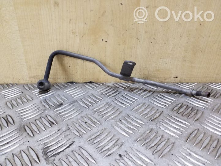 Ford Kuga II Coolant pipe/hose 