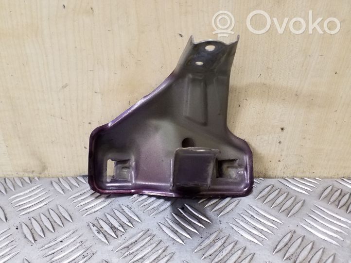 Toyota Corolla Verso E121 Supporto di montaggio del parafango 