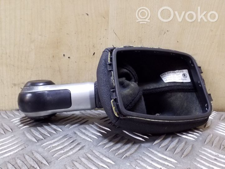 Skoda Fabia Mk1 (6Y) Rivestimento in pelle/manopola della leva del cambio 6Y0711113Q