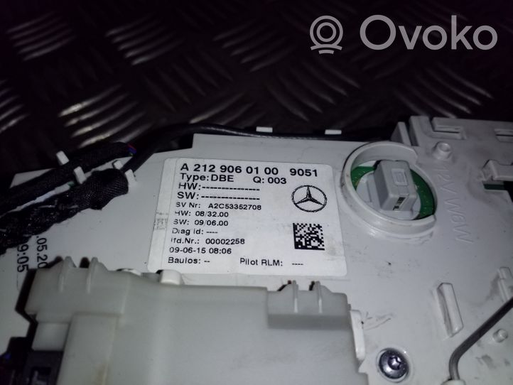 Mercedes-Benz E W212 Illuminazione sedili anteriori A0128206610