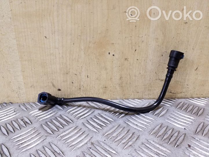 Land Rover Freelander 2 - LR2 Tuyau d'alimentation conduite de carburant 