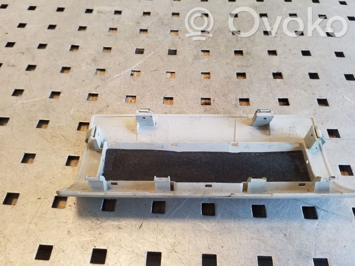 5P0877829C Seat Leon (1P) Other interior part, 10.00 € | RRR