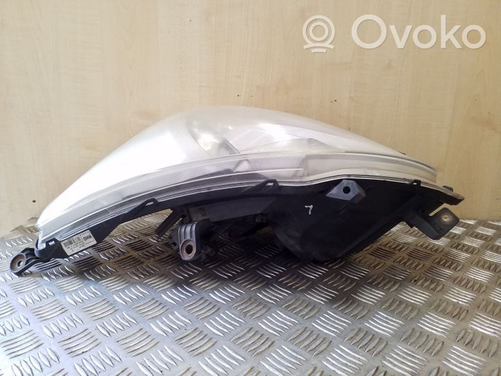 Toyota Verso Faro/fanale 811700F110