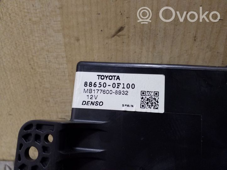 Toyota Verso Air conditioning/heating control unit 886500F100