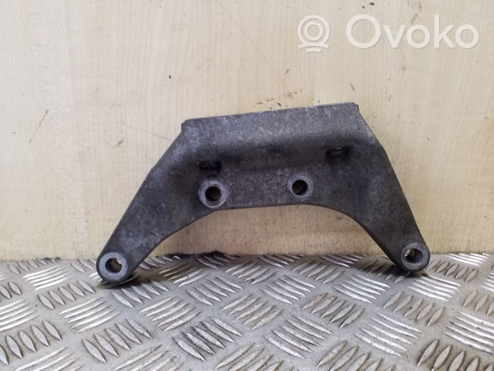 Volvo S80 Supporto di montaggio scatola del cambio 6G927M125BB