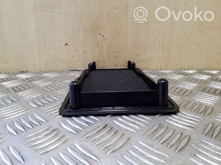 BMW X6 E71 Subwoofer-bassoelementin etusäleikkö/lista 9112469