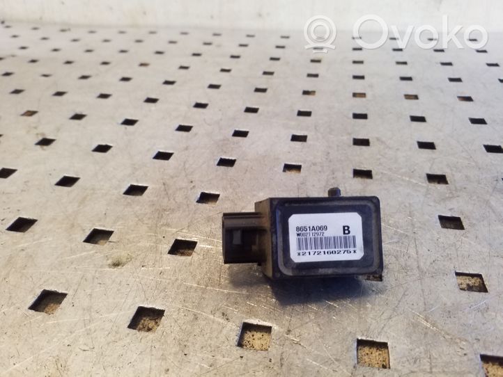 Mitsubishi Pajero Airbagsensor Crashsensor Drucksensor 8651A069