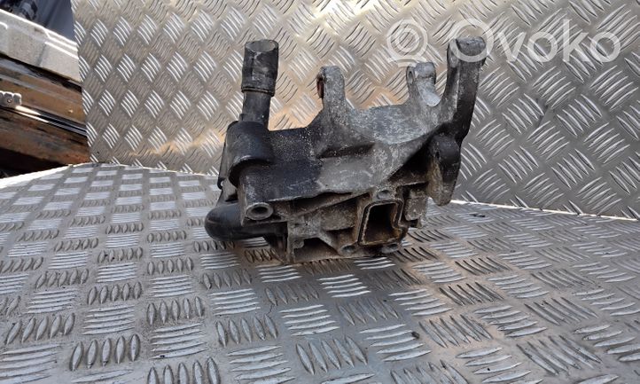 Audi A6 S6 C6 4F Supporto di montaggio della pompa del servosterzo 059145169AA