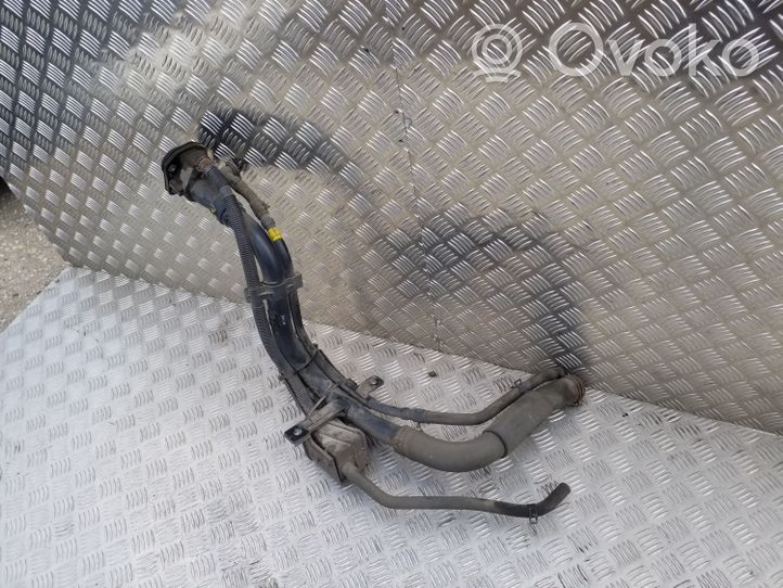 Hyundai i40 Fuel tank filler neck pipe 