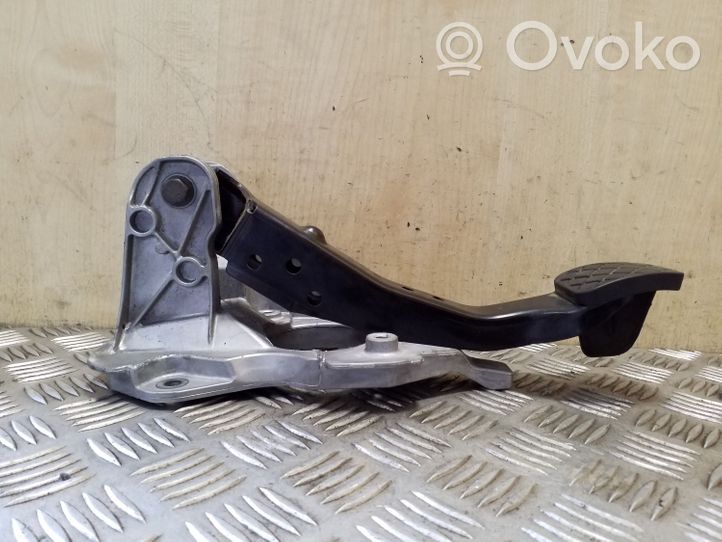 Volkswagen Tiguan Brake pedal 3C2721057G