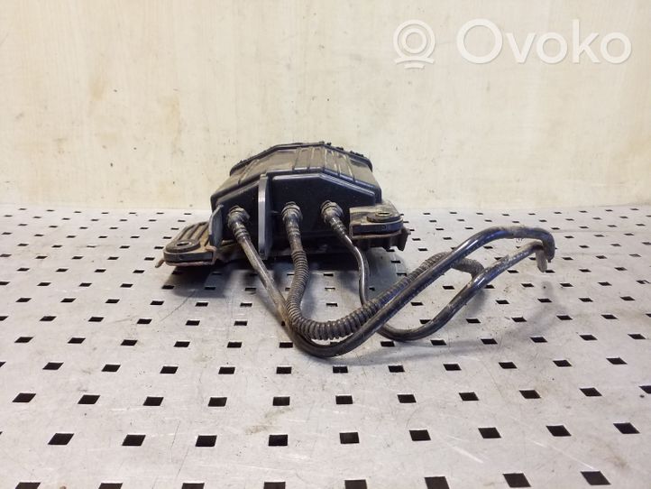 Subaru Outback Serbatoio a carbone attivo per il recupero vapori carburante 42035AG010