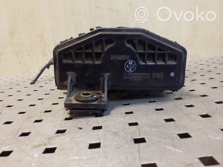 Subaru Outback Serbatoio a carbone attivo per il recupero vapori carburante 42035AG010