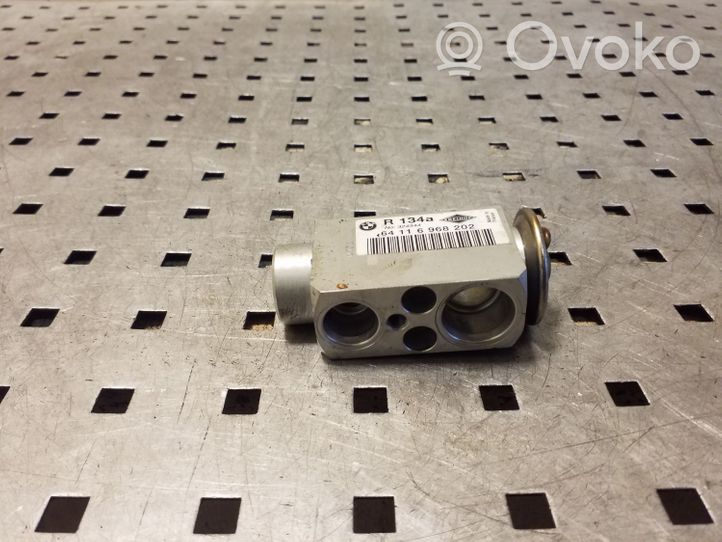 BMW X5 E70 Air conditioning (A/C) expansion valve 64116968202