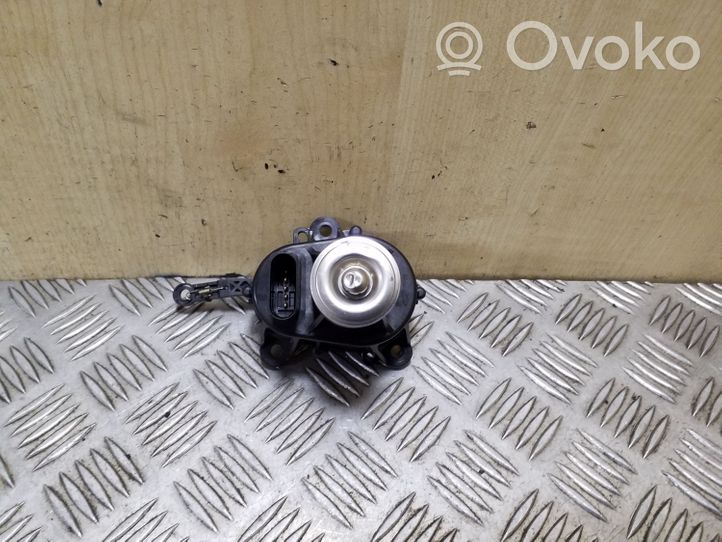 Volkswagen Golf VI Attuatore/motore della valvola del collettore di aspirazione 03L129086A