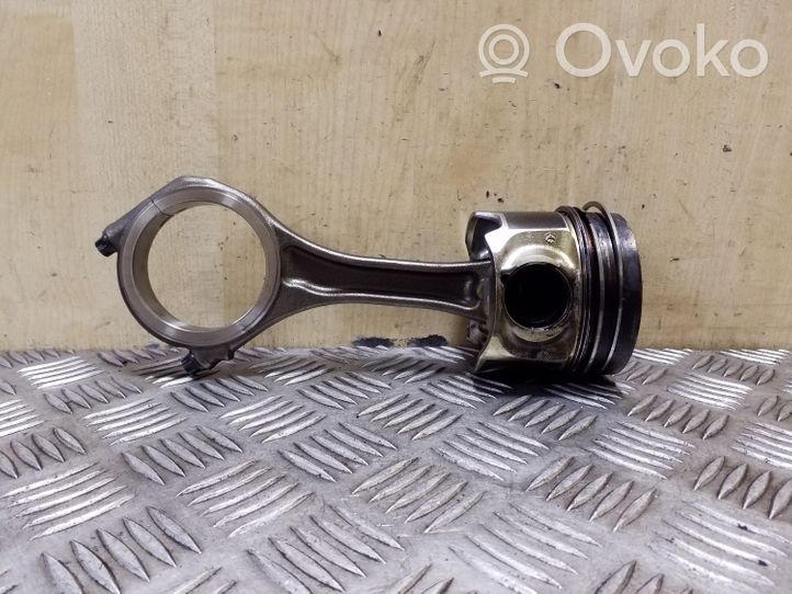 Volkswagen Touareg II Piston avec bielle 83L82