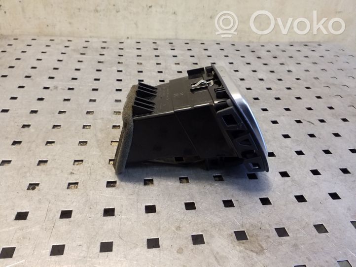 Volkswagen Eos Moldura protectora de la rejilla de ventilación lateral del panel 1Q0819704G