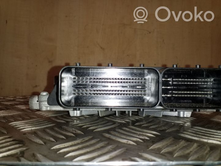 Volvo XC90 Calculateur moteur ECU 30771550AB