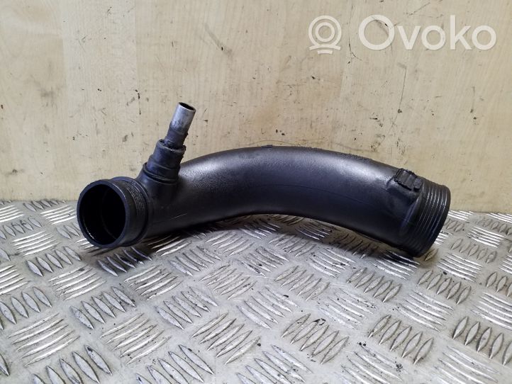 Volvo XC90 Turbo air intake inlet pipe/hose 30714480