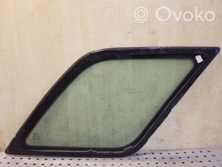 Opel Frontera B Rear side window/glass 