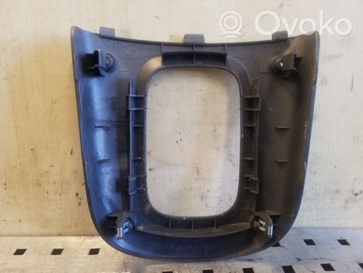 Toyota RAV 4 (XA20) Contour de levier de vitesses 5882142010